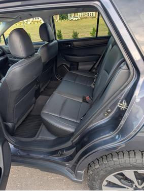 Gray 2017 Subaru Outback 2.5i Limited