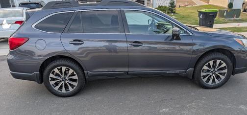 Gray 2017 Subaru Outback 2.5i Limited