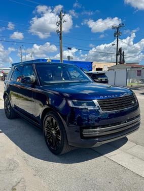 2023 Land Rover Range Rover P400 SE SWB