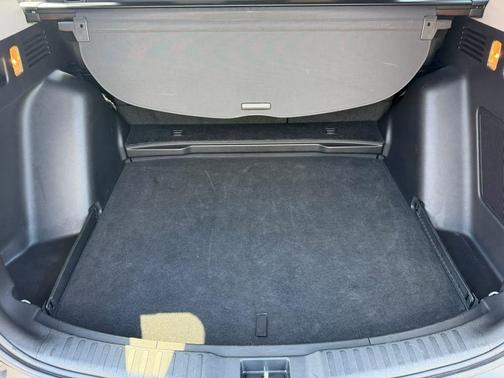 White 2018 Honda CR-V Touring