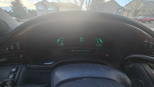 Silver 2005 Cadillac DeVille Base