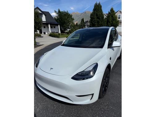 2023 Tesla Model Y Performance