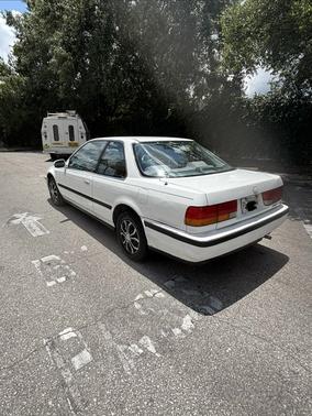 White 1992 Honda Accord LX