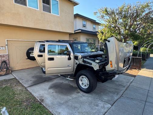Silver 2003 Hummer H2 Base