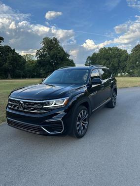 Black 2021 Volkswagen Atlas 3.6L SEL R-Line