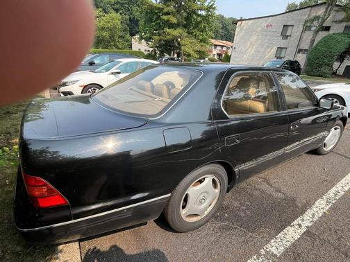 Black 1998 Lexus LS 400 Base