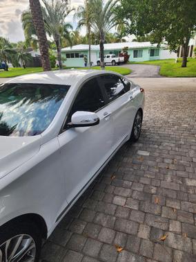 White 2017 Genesis G80 3.8