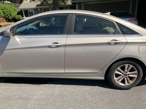 Beige 2012 Hyundai SONATA GLS