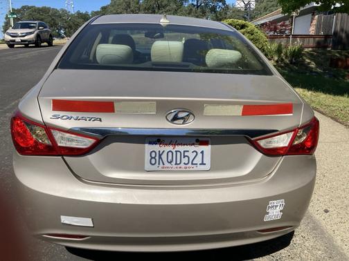 Beige 2012 Hyundai SONATA GLS