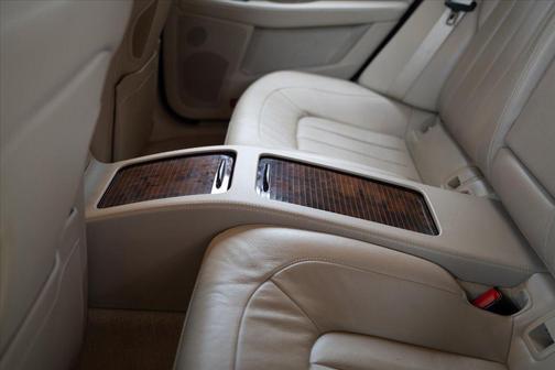 White 2014 Mercedes-Benz CLS-Class CLS 550
