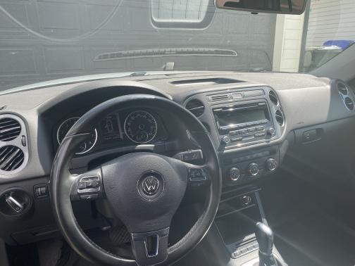 2014 Volkswagen Tiguan 4MOTION Auto S