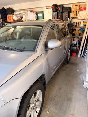 Silver 2016 Jeep Compass Latitude