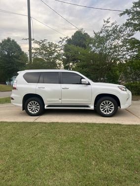 White 2014 Lexus GX 460 Base