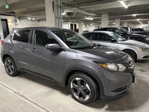 Gray 2018 Honda HR-V EX