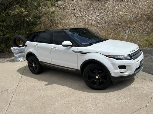 White 2014 Land Rover Range Rover Evoque Pure