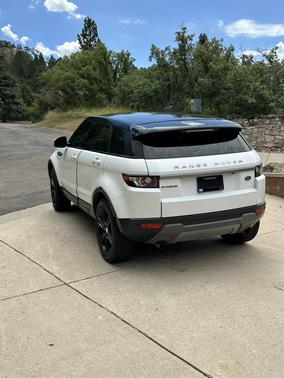 White 2014 Land Rover Range Rover Evoque Pure