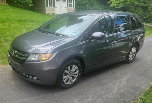 Gray 2014 Honda Odyssey EX