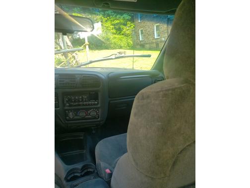2001 Chevrolet S-10 LS Extended Cab