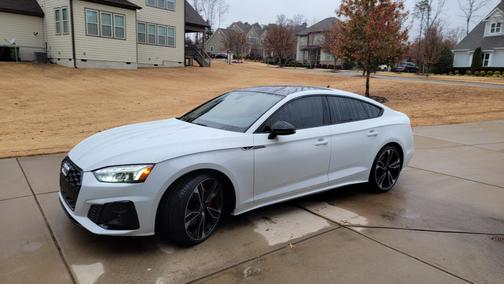 Photo 3 of 4 of 2022 Audi S5 3.0T Premium Plus
