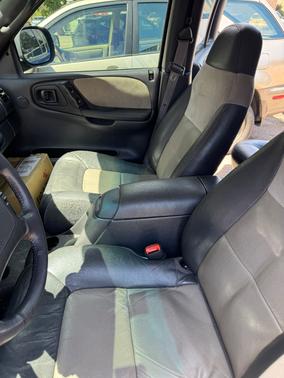Blue 2000 Dodge Durango 4WD