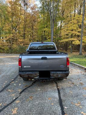 Gray 2005 Ford F-350 Lariat Crew Cab Super Duty