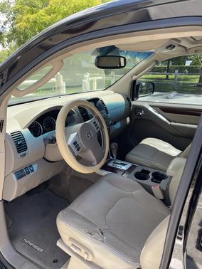 Black 2011 Nissan Pathfinder LE