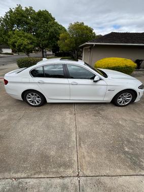 White 2015 BMW 528 i