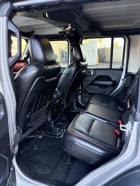 Silver 2021 Jeep Wrangler Unlimited Rubicon