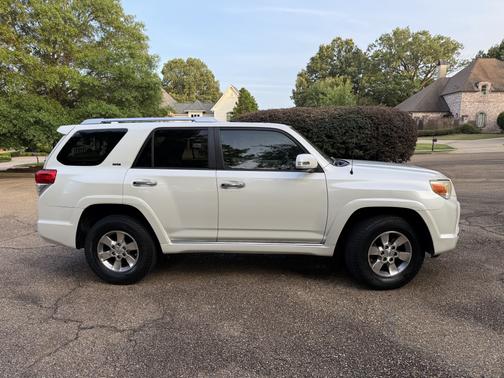 2011 Toyota 4Runner SR5