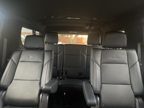 2023 Cadillac Escalade ESV Luxury