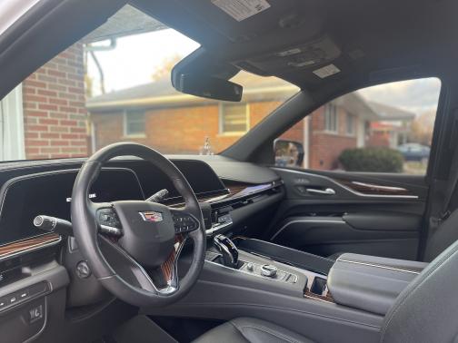 2023 Cadillac Escalade ESV Luxury