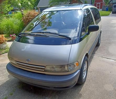 1997 Toyota Previa LE