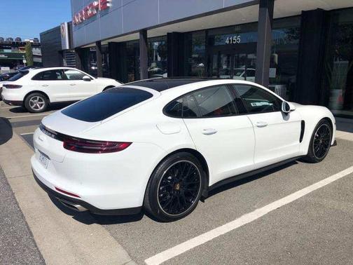 2020 Porsche Panamera Panamera