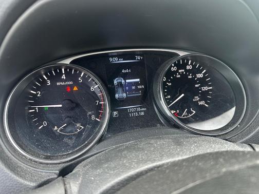 Silver 2014 Nissan Rogue SL