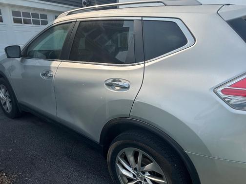 Silver 2014 Nissan Rogue SL