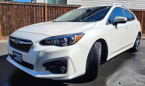 White 2019 Subaru Impreza 2.0i Premium