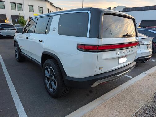 White 2023 Rivian R1S Adventure Quad-Motor Large Package