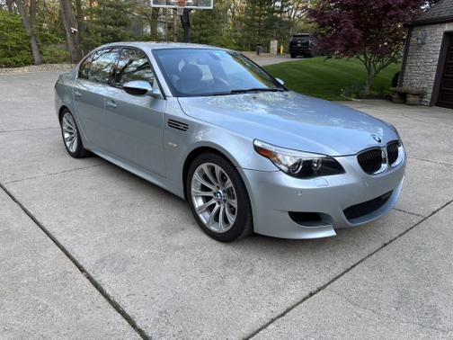 2007 BMW M5 Base