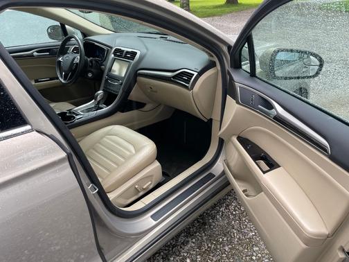Beige 2015 Ford Fusion Hybrid SE