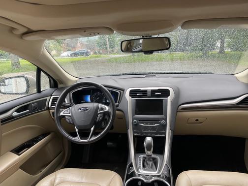 Beige 2015 Ford Fusion Hybrid SE