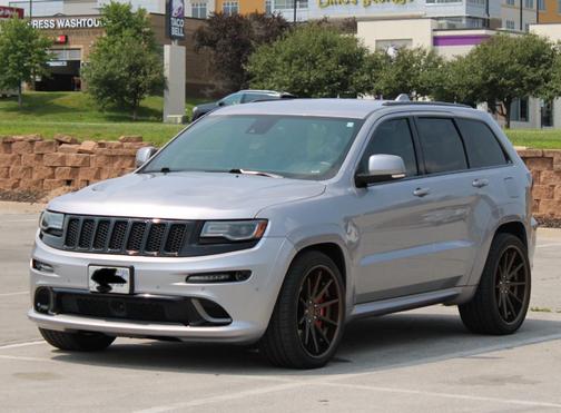 Silver 2014 Jeep Grand Cherokee SRT