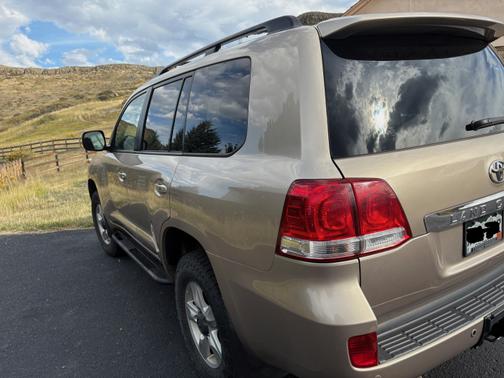 2011 Toyota Land Cruiser Base