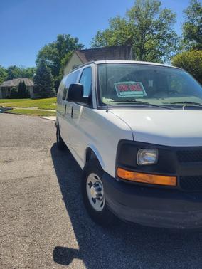White 2014 Chevrolet Express 2500 Work Van