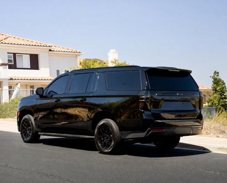 Black 2023 Chevrolet Suburban LT