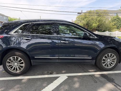 Blue 2017 Cadillac XT5 Luxury