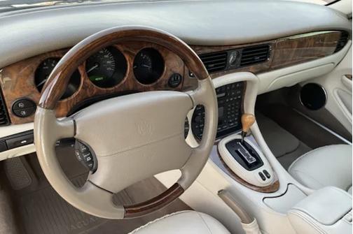 2001 Jaguar XJ8 L