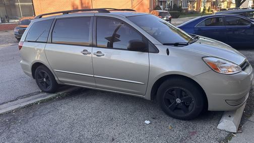 2005 Toyota Sienna CE