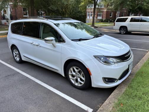 2020 Chrysler Pacifica Limited