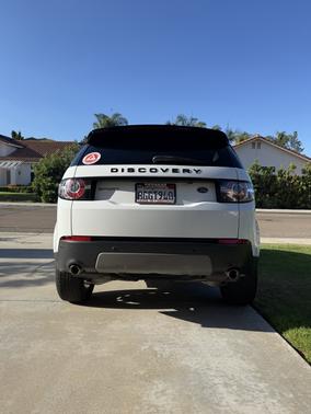 White 2018 Land Rover Discovery Sport SE