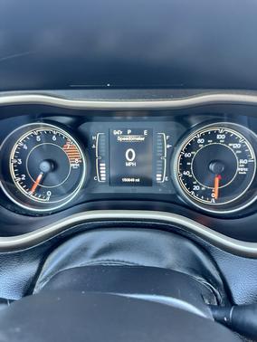 White 2017 Jeep Cherokee Latitude